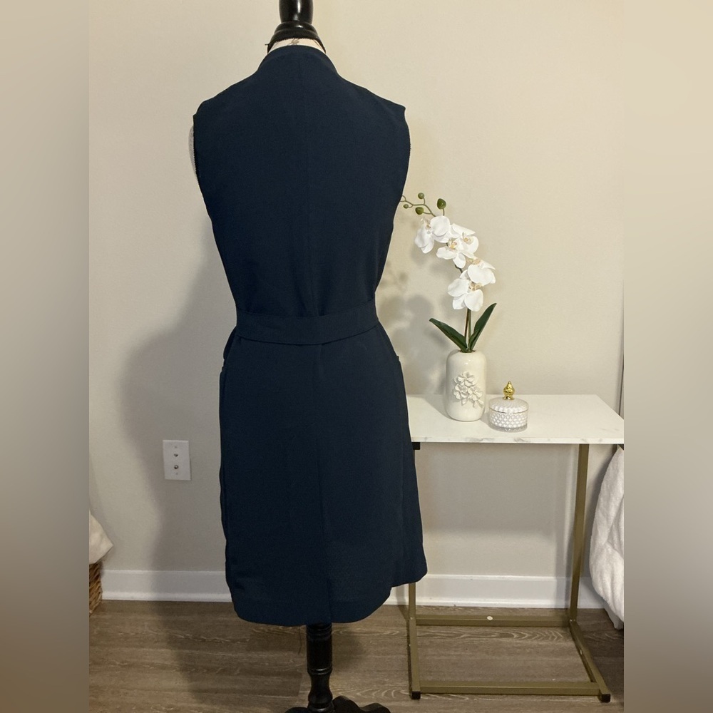 Forever 21 Navy vest - Picture 2 of 6